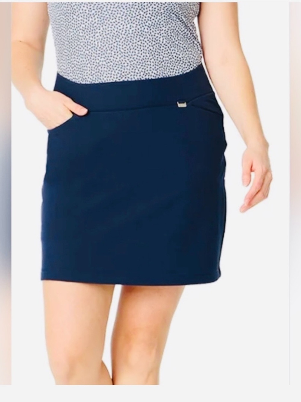 Greg Norman Collection Black Skort with 3 Pockets - size Medium!